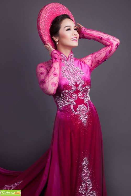 cach chon vai may ao dai cho co dau